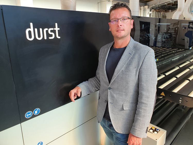 Insitu se prepara para brillar con la primera inversión en Durst en Reino Unido