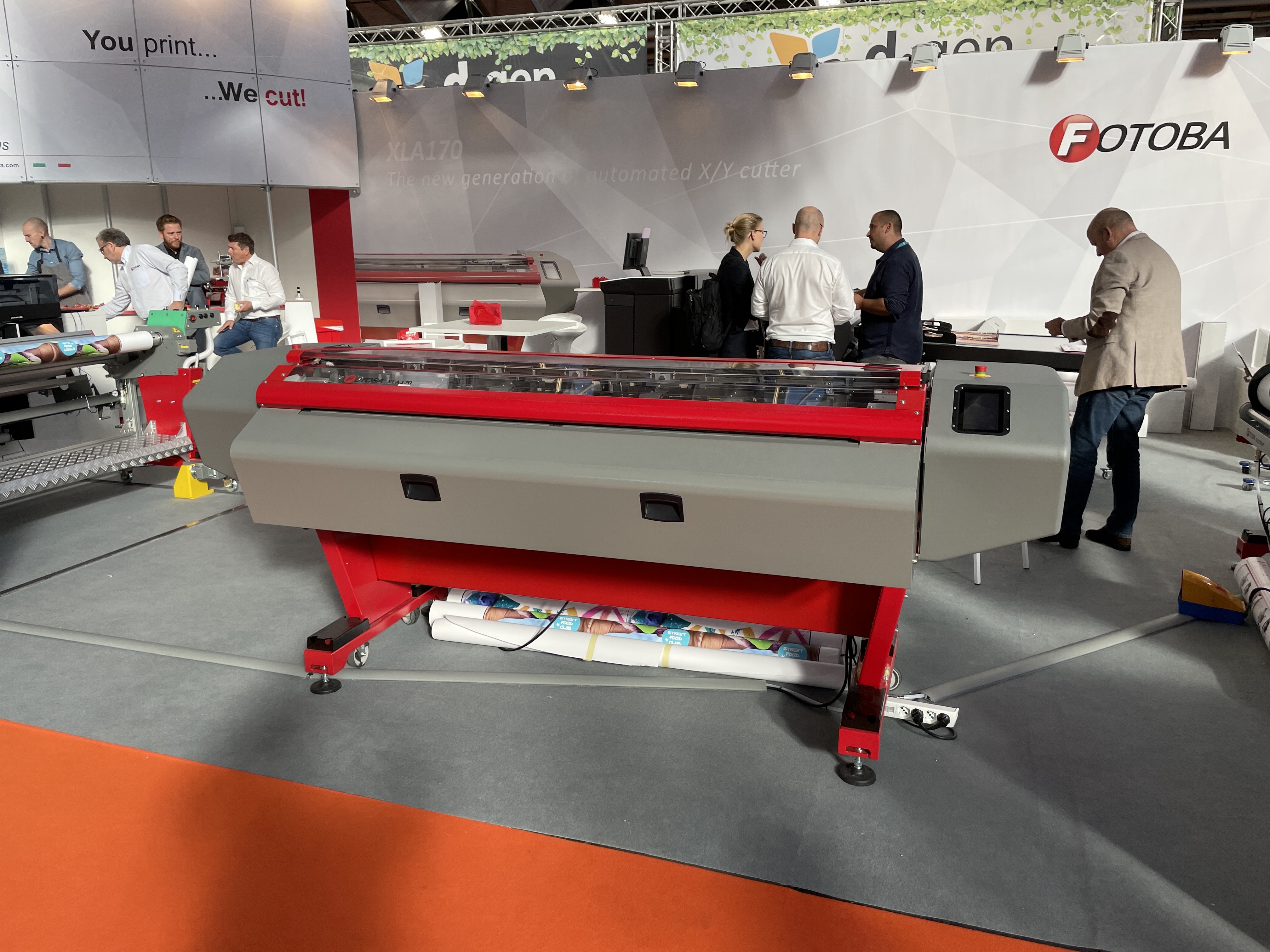 Fotoba XLA170 Automatic X/Y Digital Cutter - Canon Solutions America