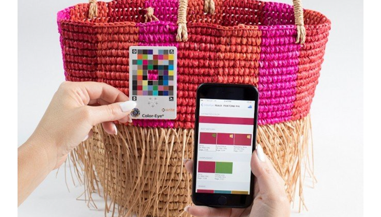 Medición del color en teléfonos inteligentes y compras online