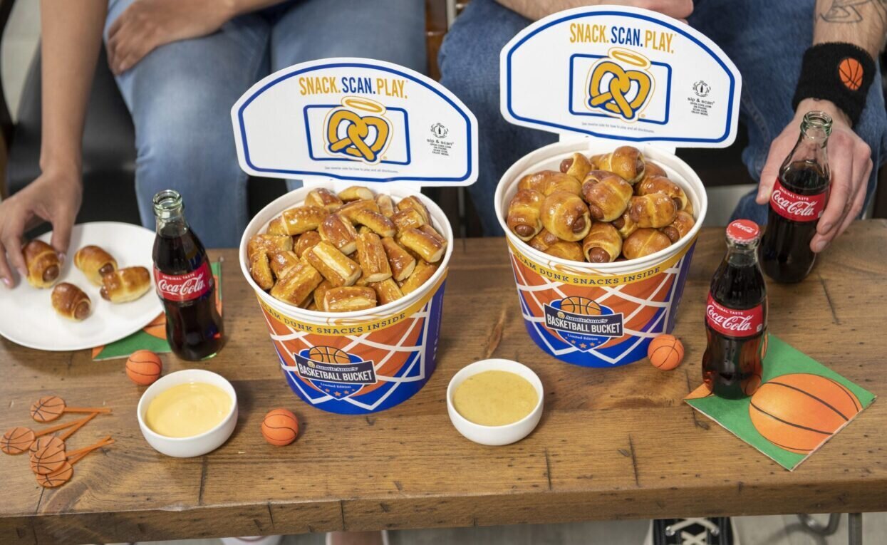 Auntie Annes – Coca-Cola