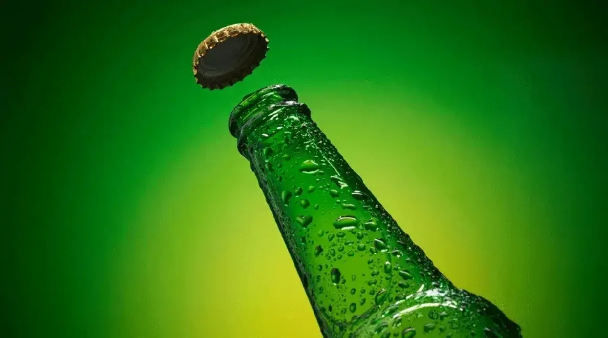 Battle-of-the-Bottles-47a9c8cc-e269-404f-bbcc-2e1f55e5bd31