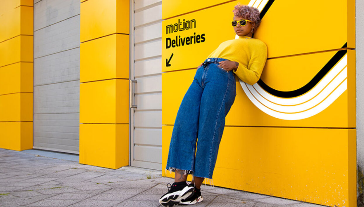Fashionable,Young,Woman,In,The,City,Outdoors