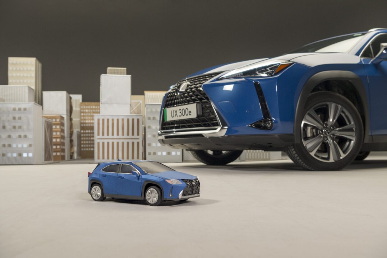 Lexus_1.jpg
