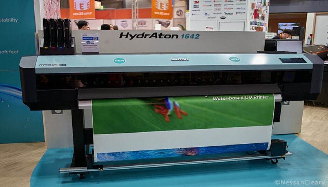 Mutoh_Hydraton1642_L1040115_WQ