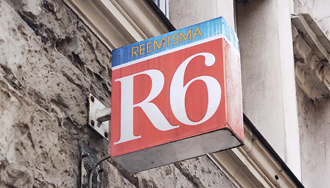 OldSign_790px_2