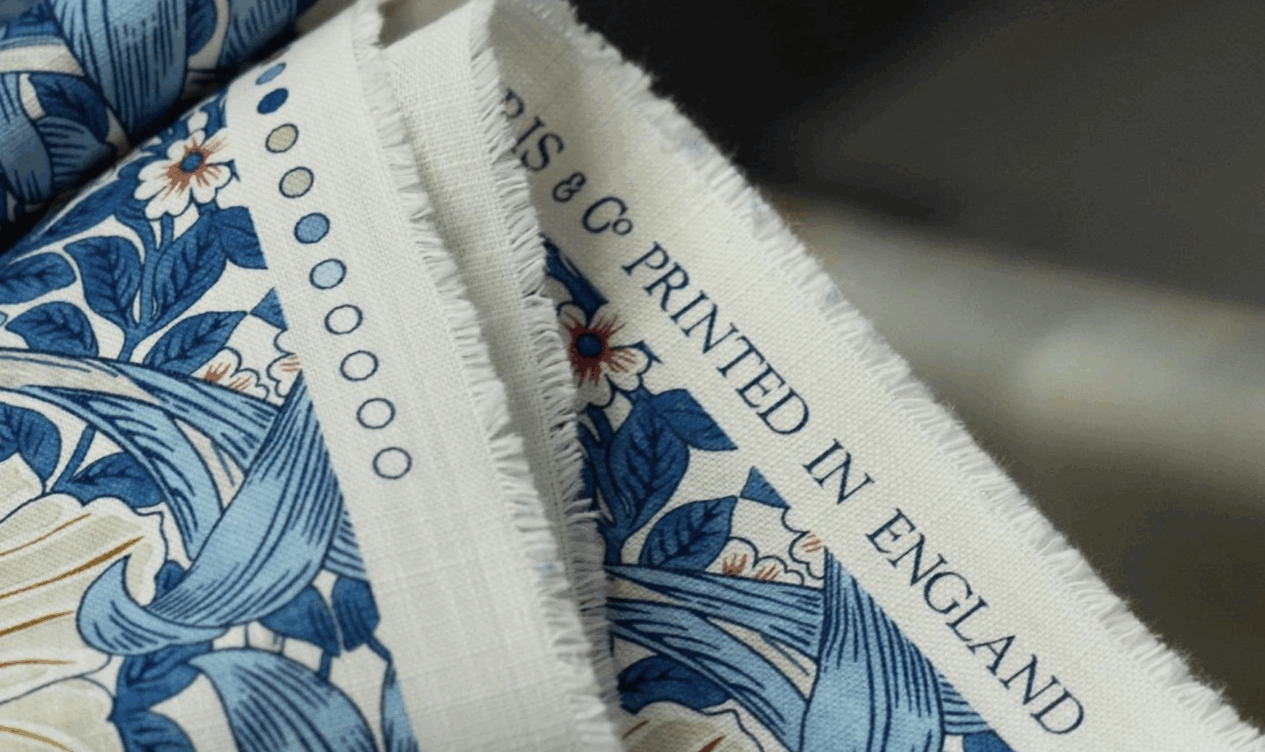 STANDFAST-AND-BARRACK-WILLIAM-MORRIS-AND-CO_1