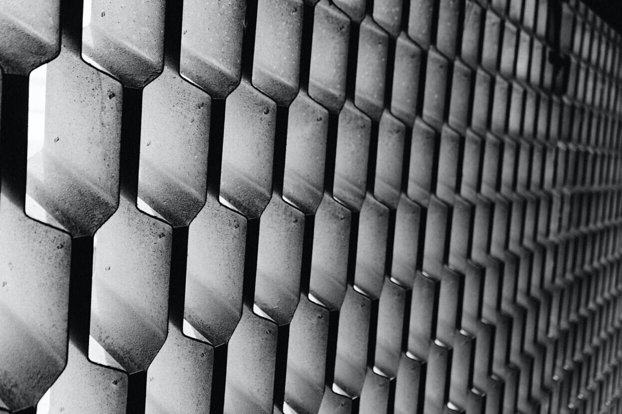 pattern-abstract-honeycomb-metal
