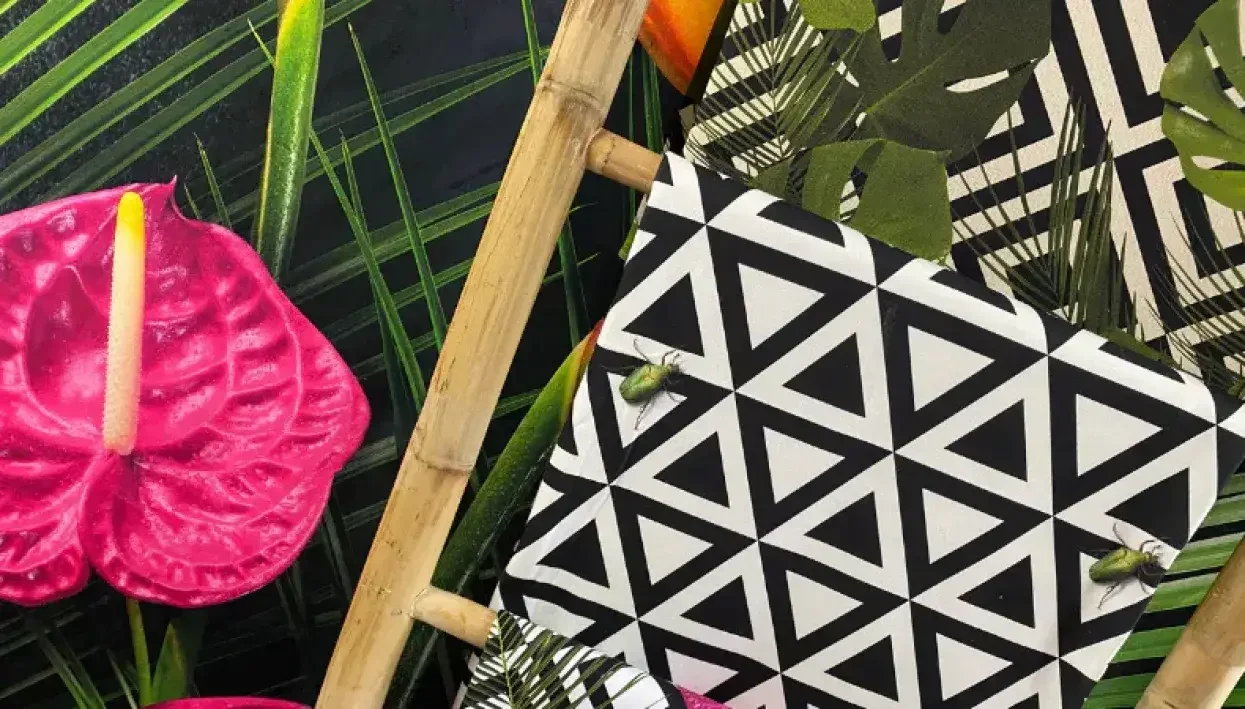 fespa-neons-(cover-image)